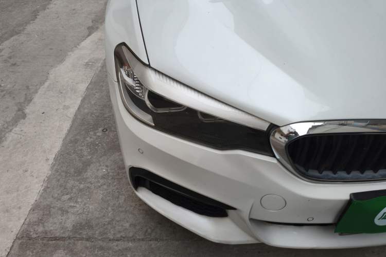 Used BMW 5 Series 2018 530Li Leading Model M Sport Package Right Front Headlight