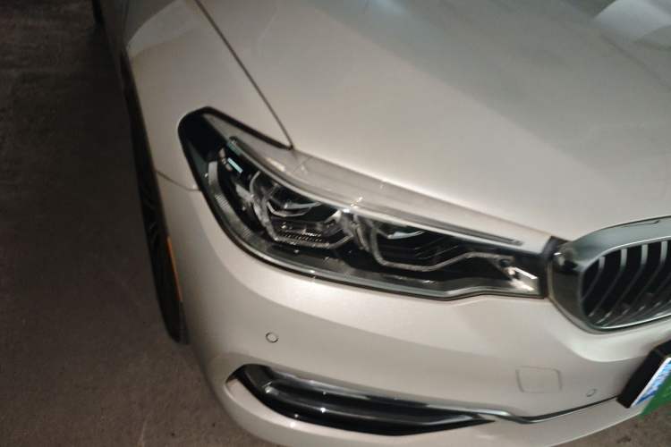 Used BMW 5 Series 2018 Facelifted 530Li Luxury Edition Premium Package Right Front Headlight
