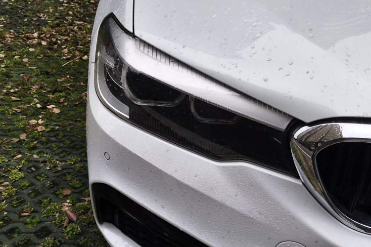 Used BMW 5 Series 2018 Restyled 530Li Leading Edition M Sport Package Right Front Headlight
