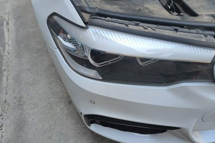 Used BMW 5 Series 2018 525Li M Sport Package Right Front Headlight