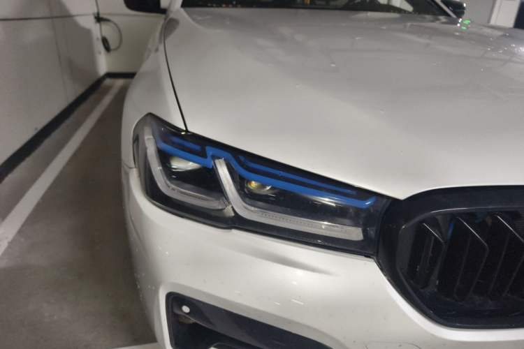Used BMW 5 Series 2018 Restyled 530Li Leading Edition M Sport Package Right Front Headlight