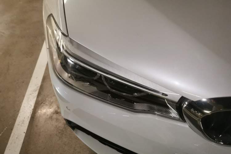 Used BMW 5 Series 2018 530Li Leading Model M Sport Package Right Front Headlight