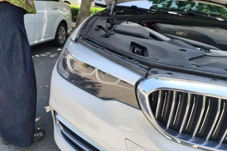 Used BMW 5 Series 2018 530Li xDrive Luxury Package Right Front Headlight