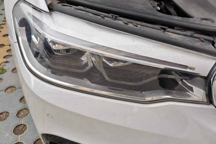 Used BMW 5 Series 2018 Restyled 530Li Leading Edition M Sport Package Right Front Headlight