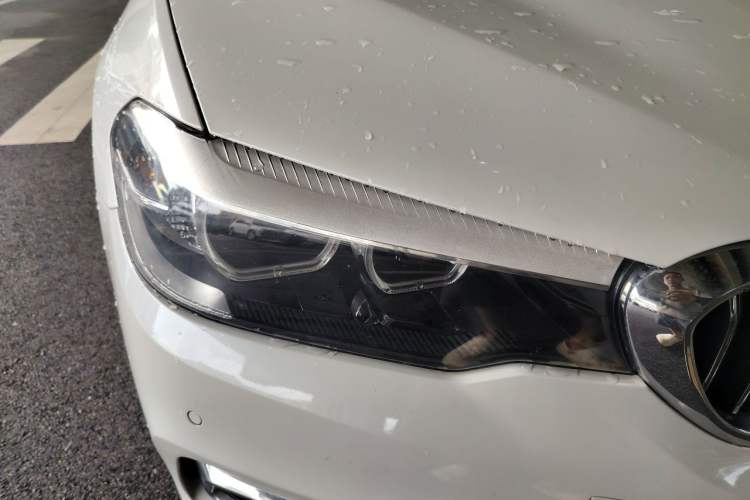 Used BMW 5 Series 2018 Revised Version 530Li Leading Edition Luxury Package Right Front Headlight