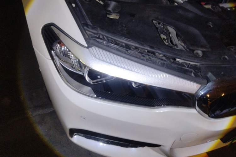 Used BMW 5 Series 2018 525Li M Sport Package Right Front Headlight
