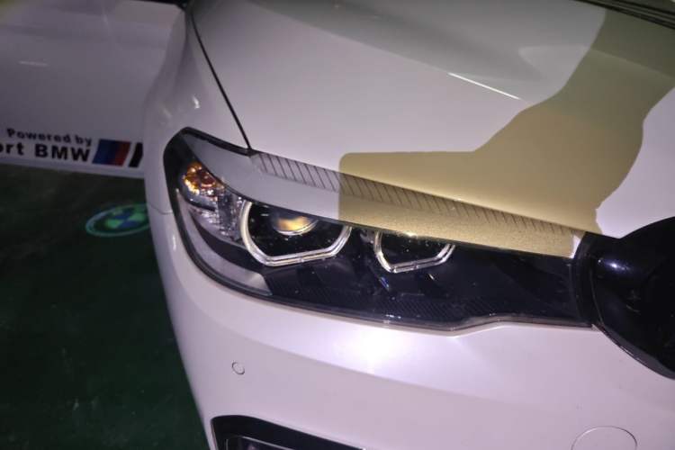 Used BMW 5 Series 2018 530Li Leading Model M Sport Package Right Front Headlight