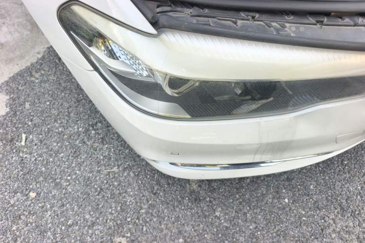 Used BMW 5 Series 2018 530Li xDrive Luxury Package Right Front Headlight