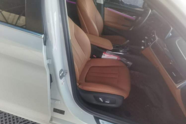 Used BMW 5 Series 2018 528Li Launch Special Edition Right Front Seat