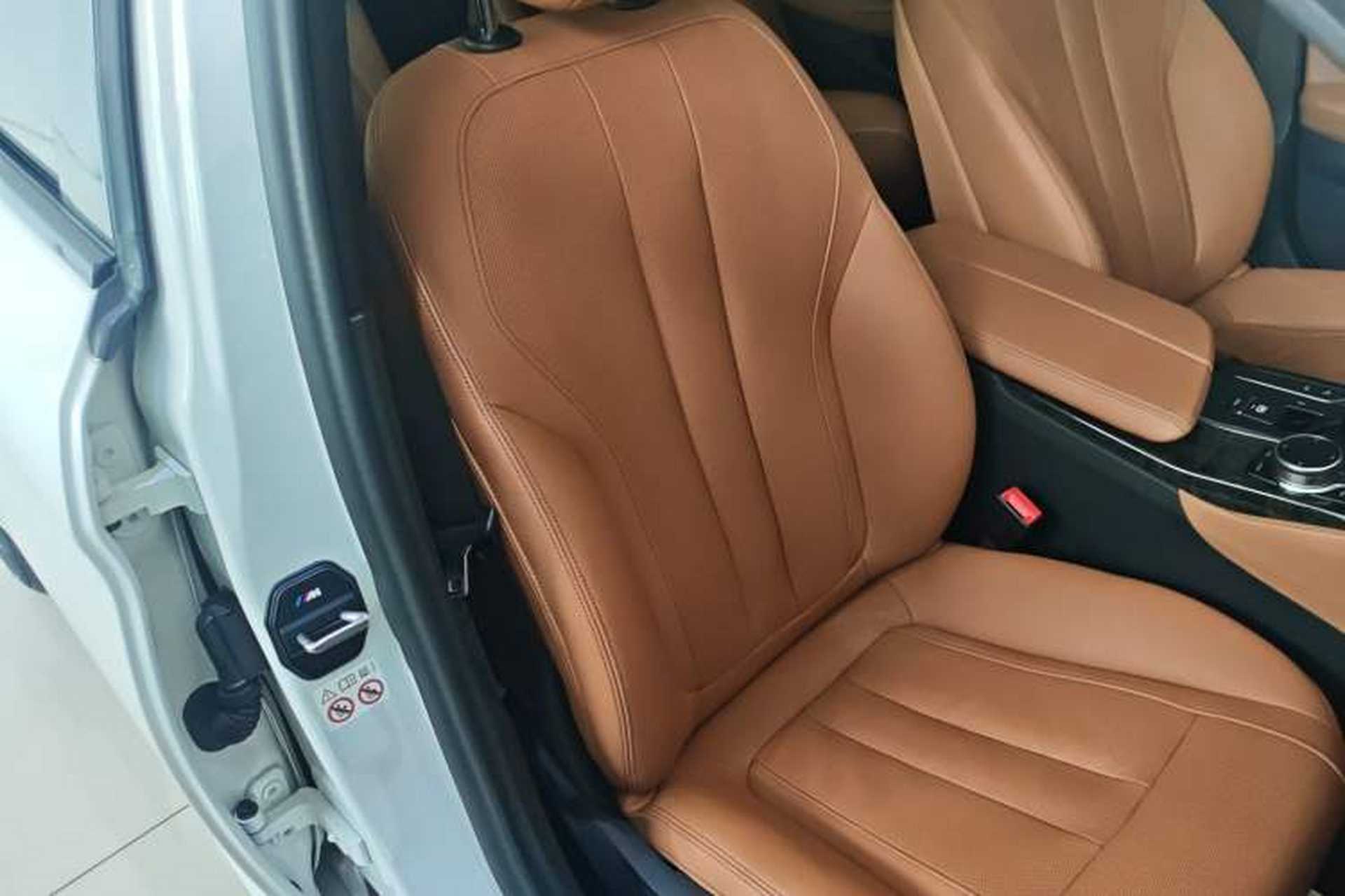 Used BMW 5 Series 2018 Restyled 530Li Luxury Edition M Sport Package Right Front Seat
