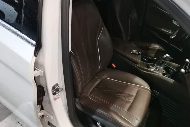 Used BMW 5 Series 2018 Facelifted 530Li Luxury Edition Premium Package Right Front Seat