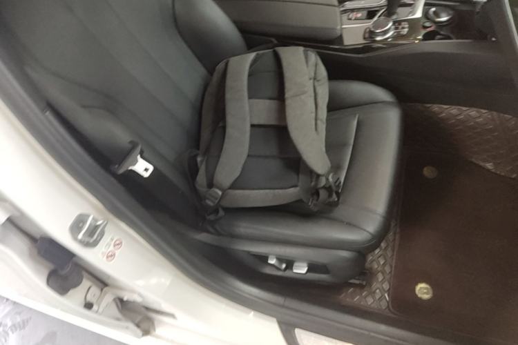 Used BMW 5 Series 2018 525Li M Sport Package Right Front Seat