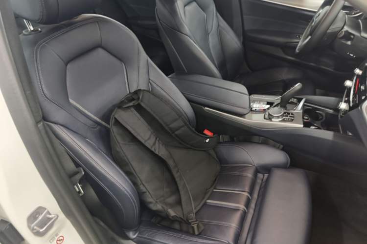 Used BMW 5 Series 2018 525i M Sport Package Right Front Seat