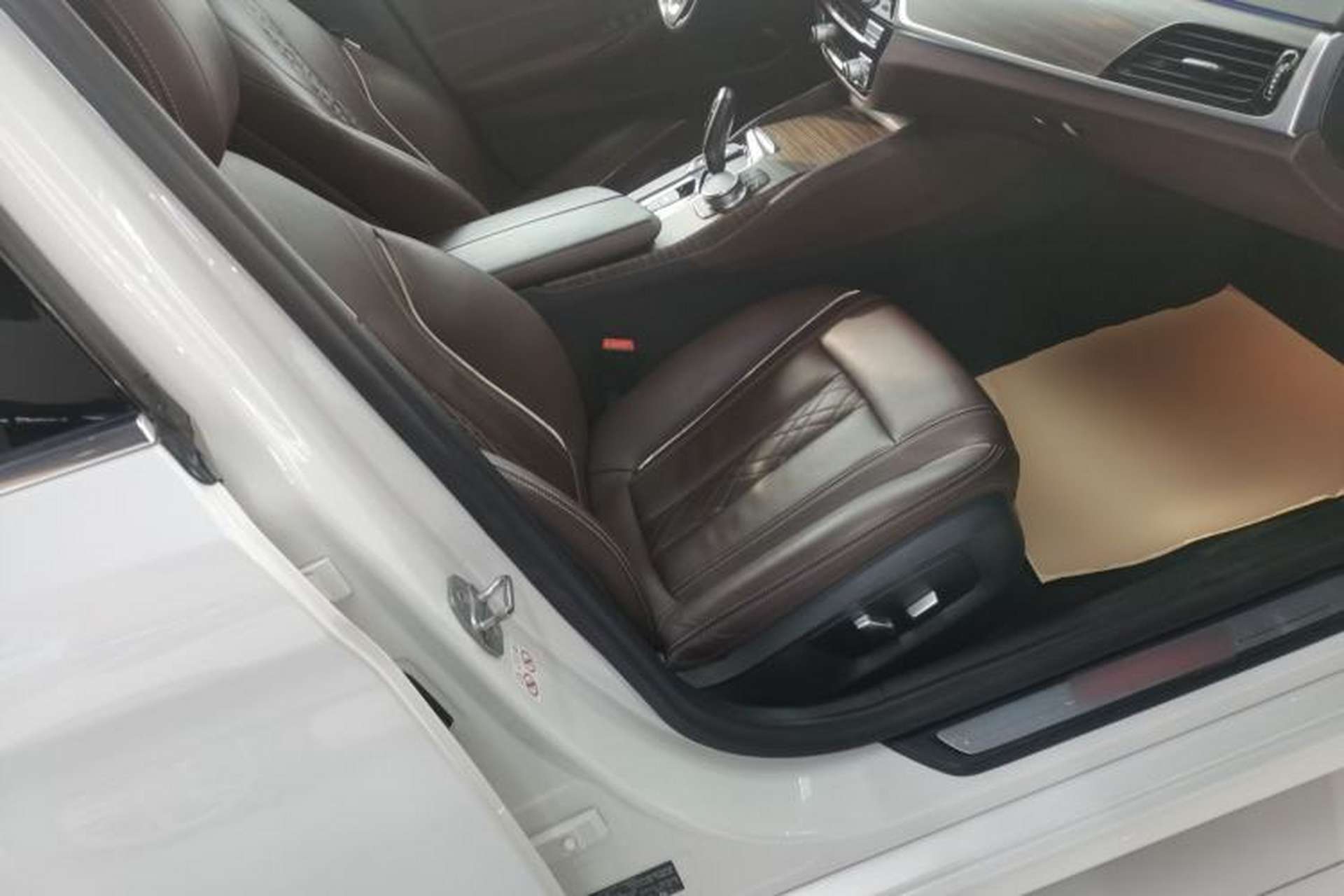 Used BMW 5 Series 2018 Revised Version 530Li Leading Edition Luxury Package Right Front Seat