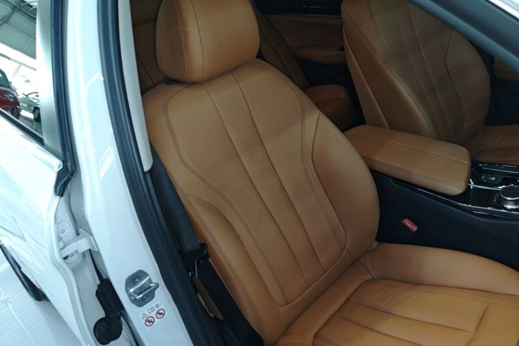 Used BMW 5 Series 2018 528Li Launch Special Edition Right Front Seat