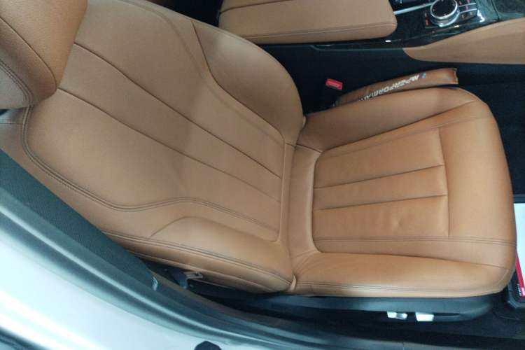 Used BMW 5 Series 2018 530Li xDrive M Sport Package Right Front Seat