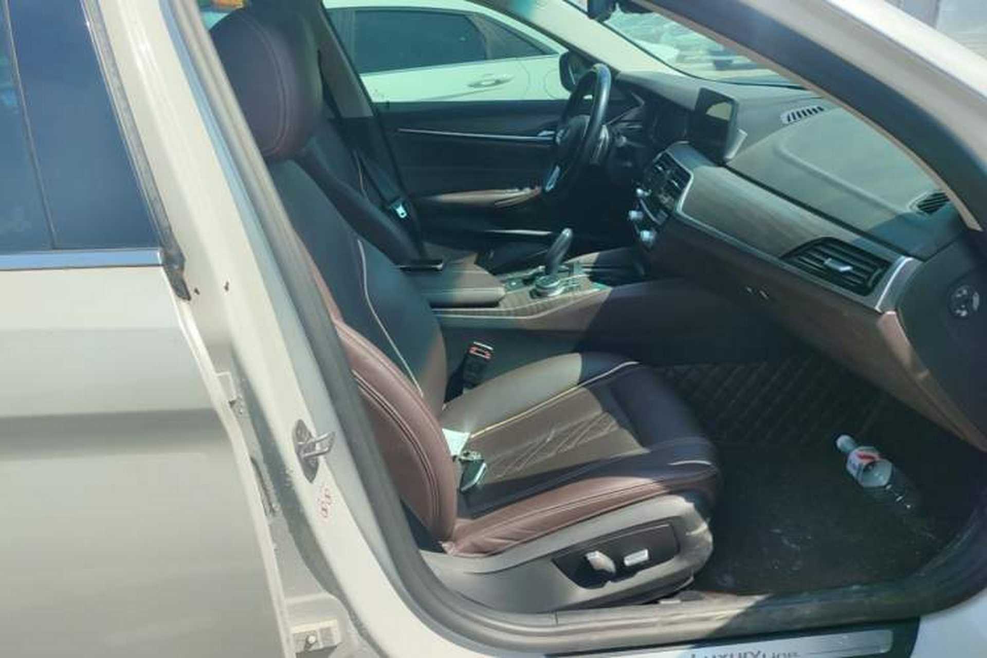 Used BMW 5 Series 2018 Revised Version 530Li Leading Edition Luxury Package Right Front Seat