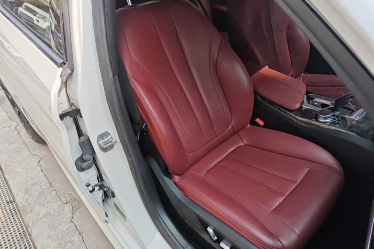 Used BMW 5 Series 2018 530Li xDrive M Sport Package Right Front Seat
