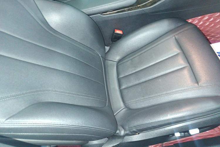 Used BMW 5 Series 2018 525Li M Sport Package Right Front Seat