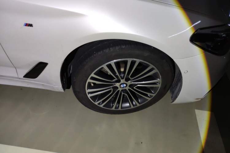 Used BMW 5 Series 2018 525Li M Sport Package Right Front Wheel Hub