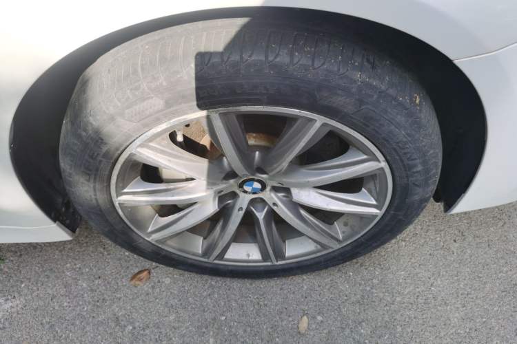 Used BMW 5 Series 2018 528Li Launch Special Edition Right Front Wheel Hub