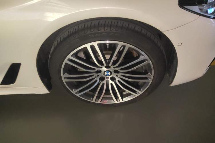 Used BMW 5 Series 2018 Restyled 530Li Luxury Edition M Sport Package