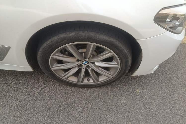 Used BMW 5 Series 2018 528Li Launch Special Edition Right Front Wheel Hub