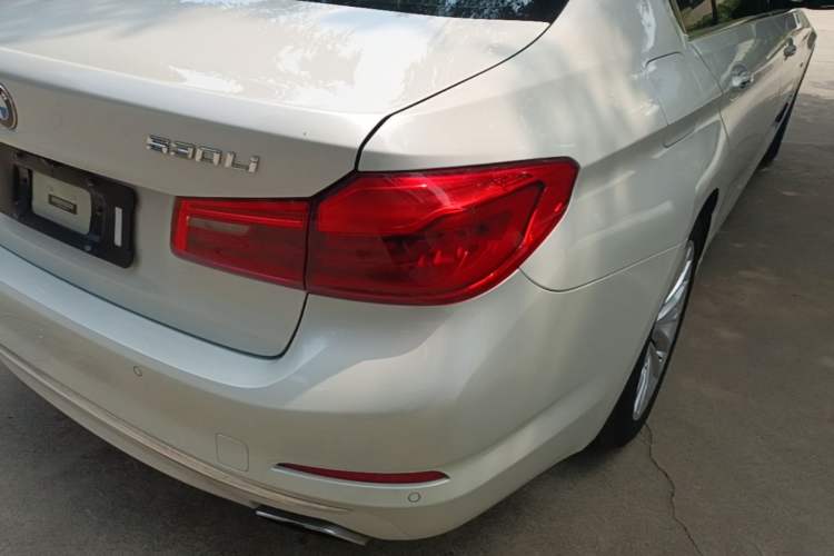 Used BMW 5 Series 2018 530Li Leading Edition Luxury Package Right Rear Taillight