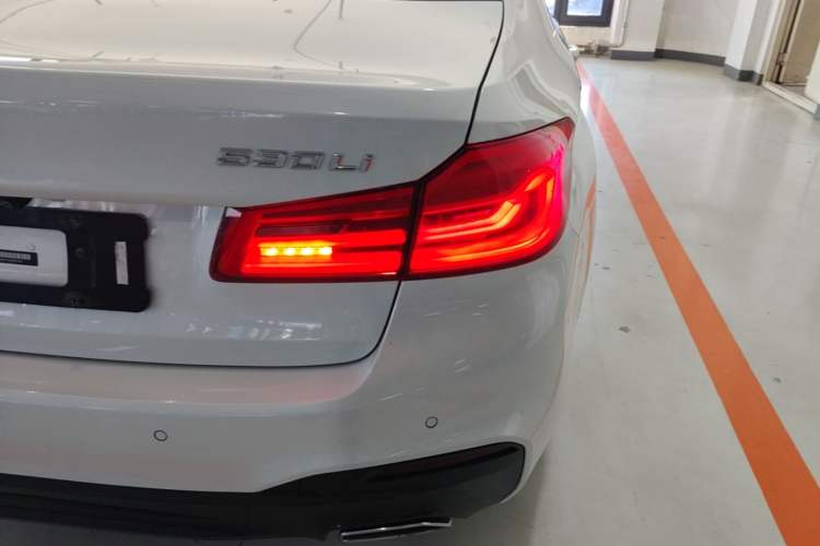 Used BMW 5 Series 2018 Facelifted 530Li xDrive M Sport Package Right Rear Taillight