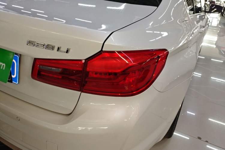 Used BMW 5 Series 2018 528Li Launch Special Edition Right Rear Taillight