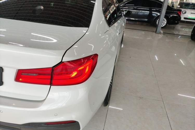 Used BMW 5 Series 2018 530Li xDrive M Sport Package Right Rear Taillight