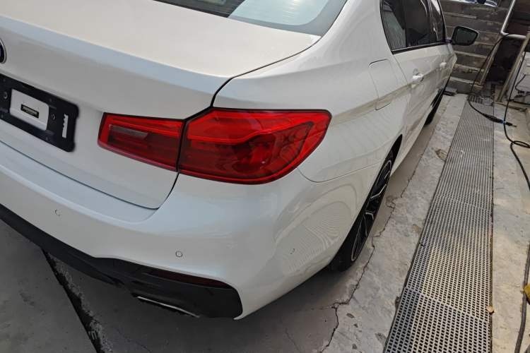 Used BMW 5 Series 2018 530Li xDrive M Sport Package Right Rear Taillight