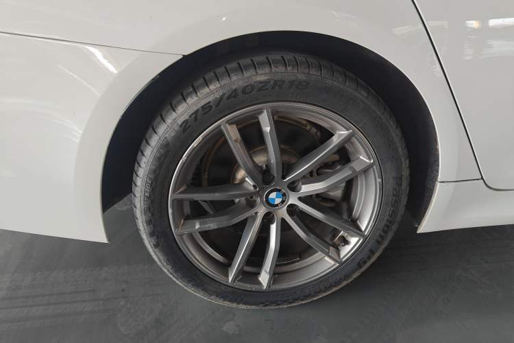 Used BMW 5 Series 2018 525i M Sport Package Right Rear Wheel Hub