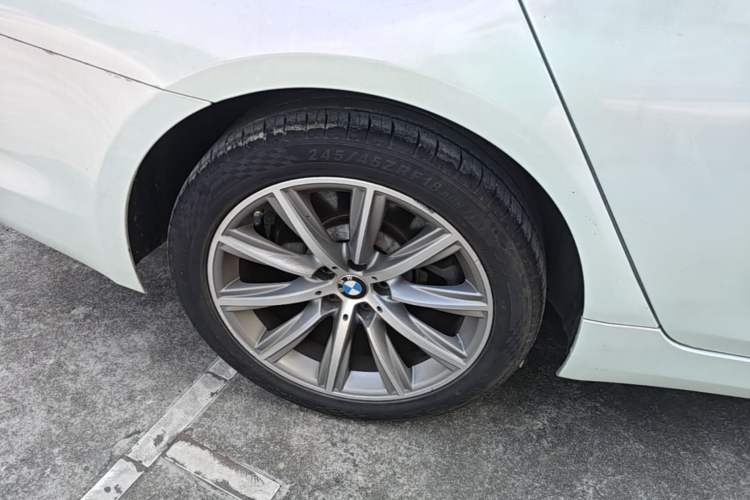 Used BMW 5 Series 2018 528Li Launch Special Edition Right Rear Wheel Hub