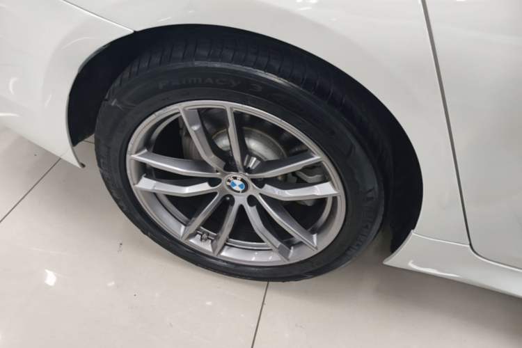 Used BMW 5 Series 2018 525i M Sport Package Right Rear Wheel Hub