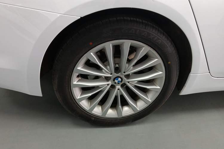 Used BMW 5 Series 2018 525Li Luxury Package Right Rear Wheel Hub