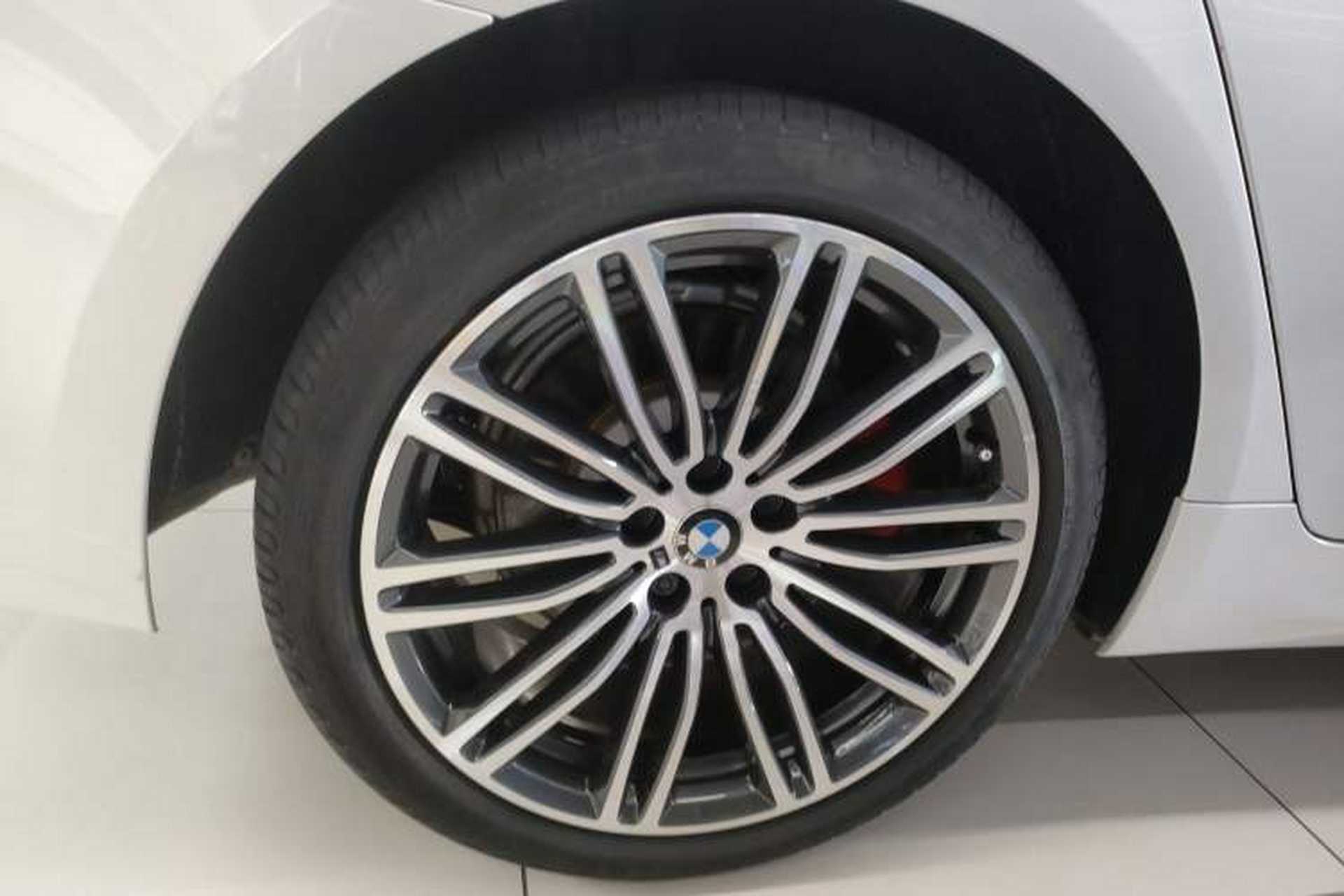 Used BMW 5 Series 2018 Restyled 530Li Leading Edition M Sport Package Right Rear Wheel Hub
