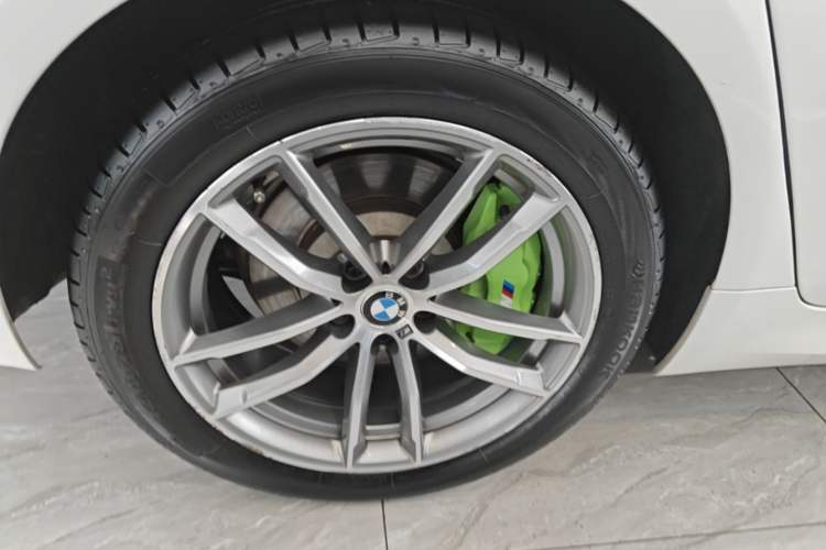 Used BMW 5 Series 2018 525Li M Sport Package Right Rear Wheel Hub