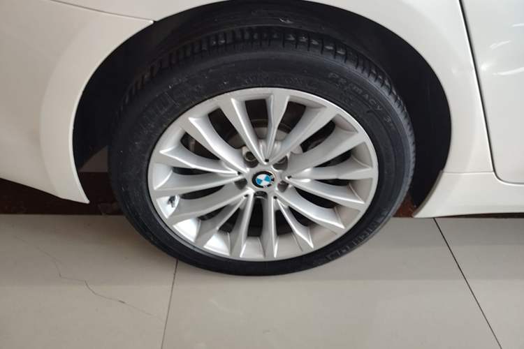 Used BMW 5 Series 2018 525Li Luxury Package Right Rear Wheel Hub