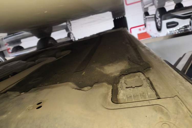 Used BMW 5 Series 2018 525Li Luxury Package Right Side Sill