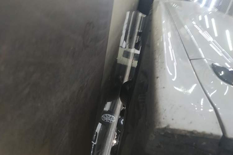 Used BMW 5 Series 2018 525i M Sport Package Right Side Sill