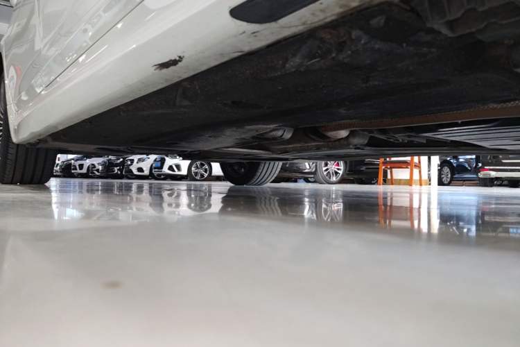 Used BMW 5 Series 2018 Facelifted 530Li xDrive M Sport Package Right Side Sill