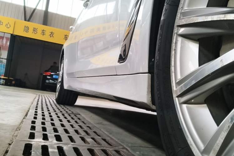 Used BMW 5 Series 2018 528Li Launch Special Edition Right Side Sill