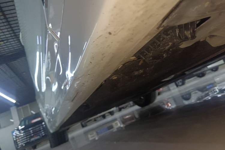 Used BMW 5 Series 2018 528Li Launch Special Edition Right Side Sill