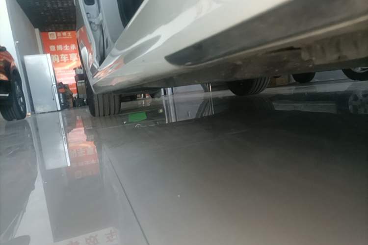 Used BMW 5 Series 2018 525Li M Sport Package Right Side Sill