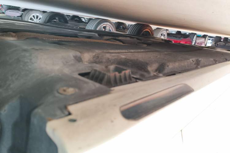 Used BMW 5 Series 2018 525Li Luxury Package Right Side Sill
