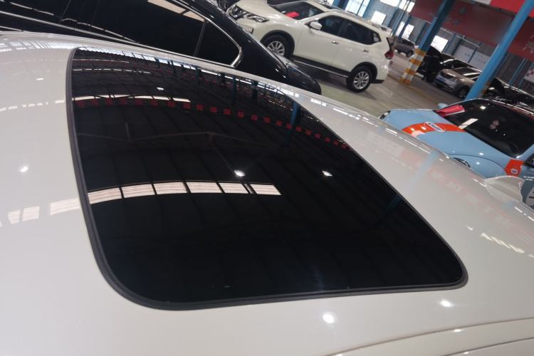 Used BMW 5 Series 2018 525Li M Sport Package Roof