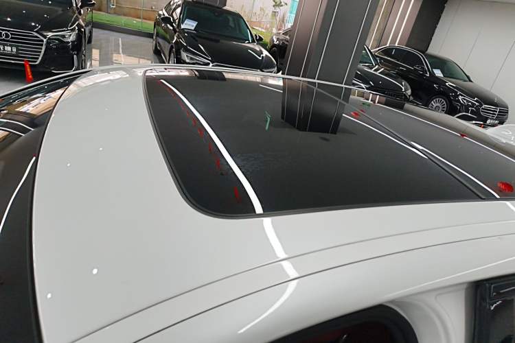 Used BMW 5 Series 2018 Facelifted 530Li xDrive M Sport Package Roof