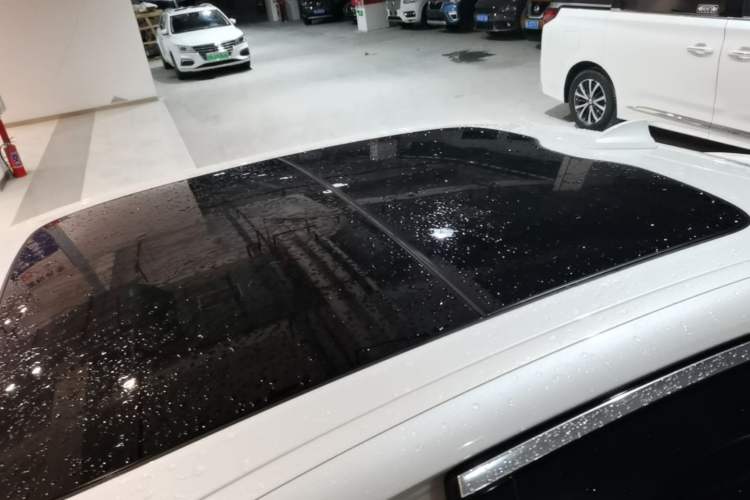 Used BMW 5 Series 2018 Facelifted 530Li Luxury Edition Premium Package Roof