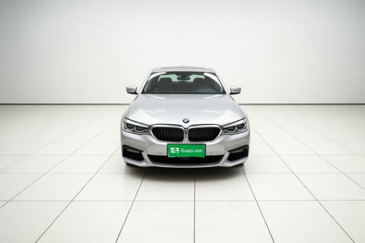 Ojetý BMW 5 Series 2018 530Li Leading Model M Sport Package Guazi used car, China used car export, Used car for sale, Used  cars, Cheapest cars for sale